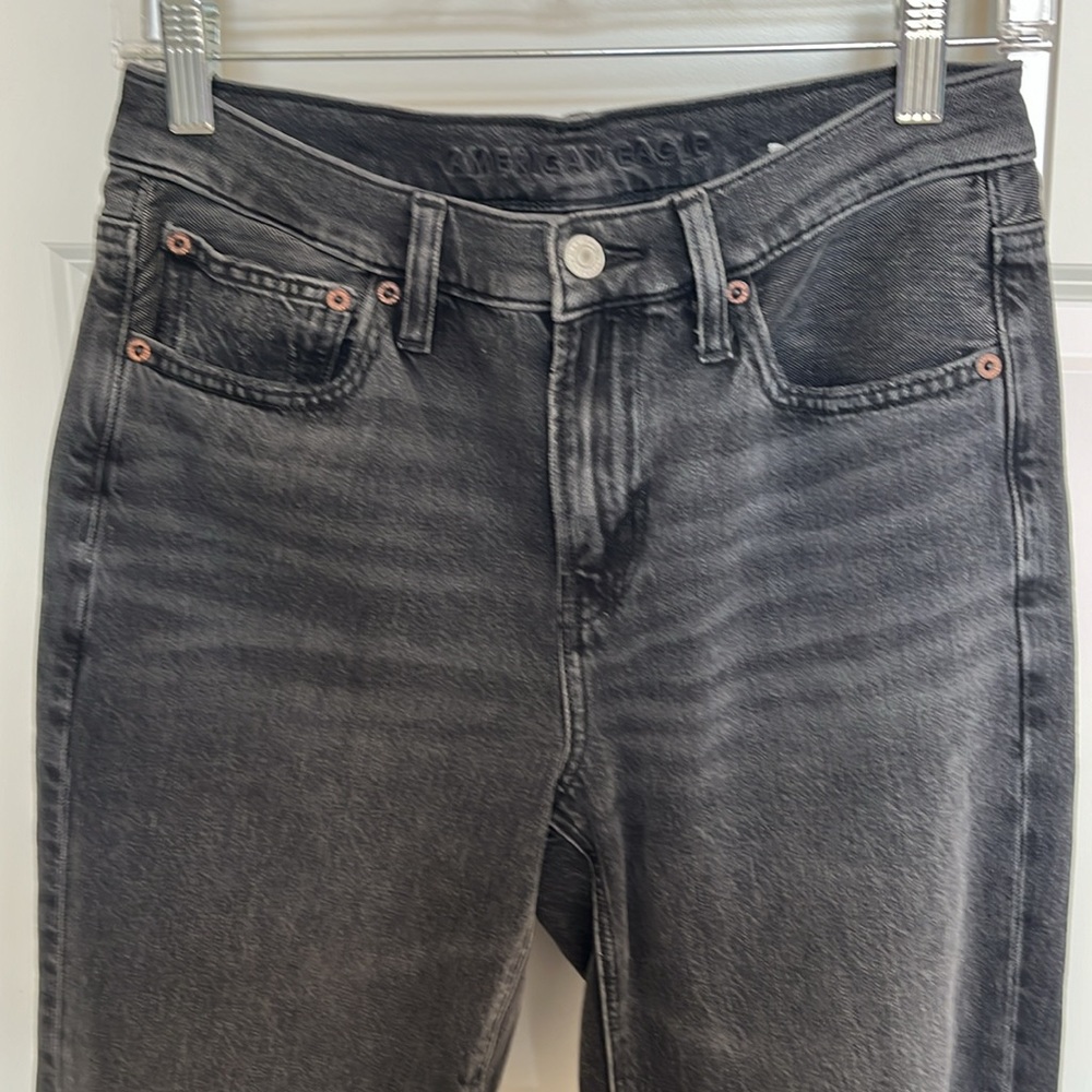 American Eagle 90’s bootcut ripped size 2